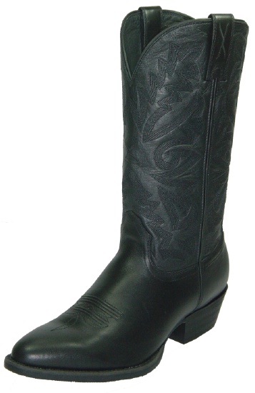 long pointed toe cowboy boots